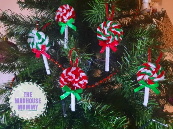 Lollipop decorations made from pipe cleaners