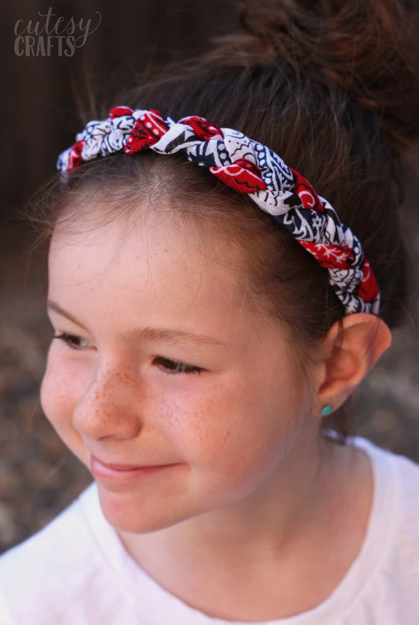 Learn how to make a bandana headband