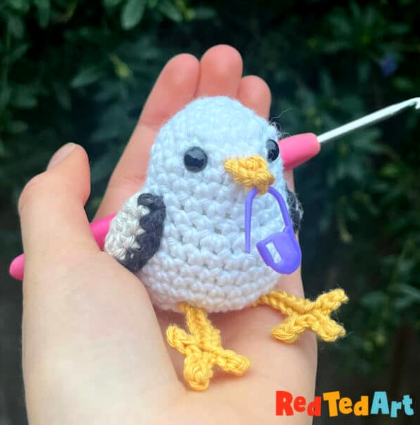 beginner-friendly free seagull crochet design for learning amigurumi