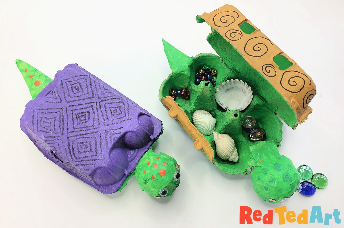 treasure box turtle craft from egg cartons