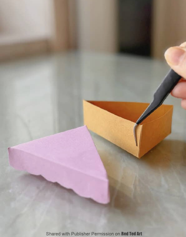 make a cake shaped box