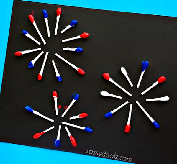 q-tip-fireworks-craft-for-the-4th-of-july