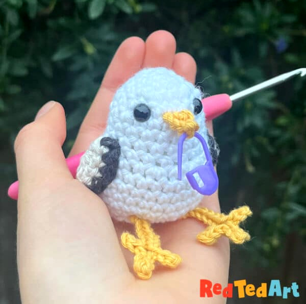 free seagull crochet pattern for beginners learning how to do amigurumi